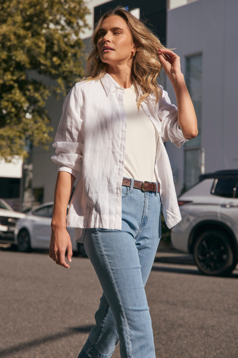 Adrift Denim Cropped Straight Leg Jeans in Light Wash