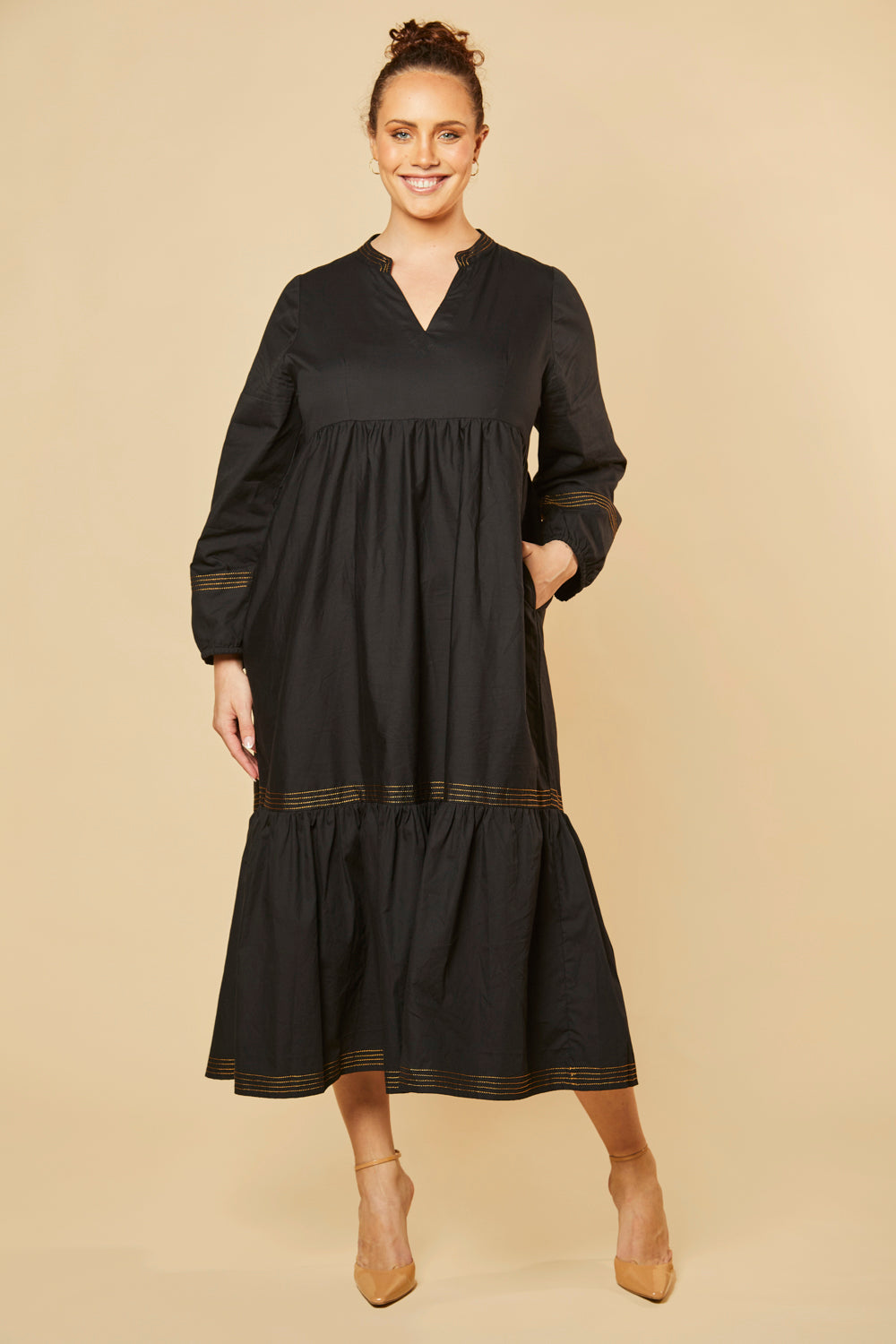 Sabre V-Neck Dress in Tiramisu