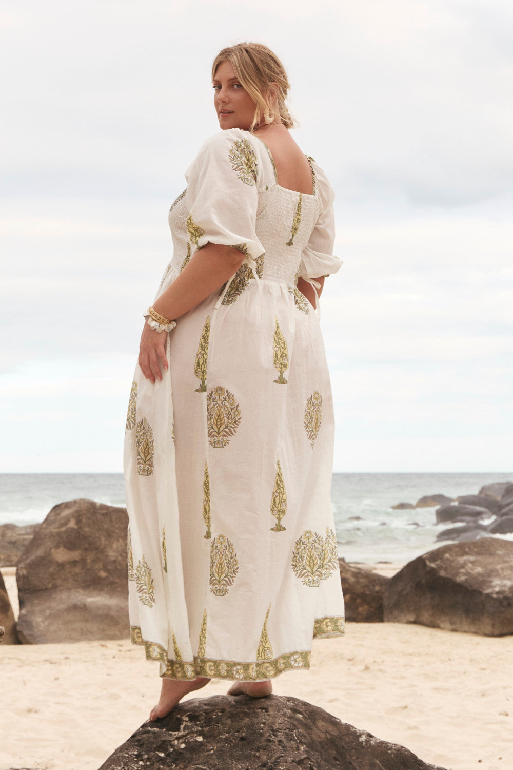 Annika Billow Sleeve Dress in Sagegrove