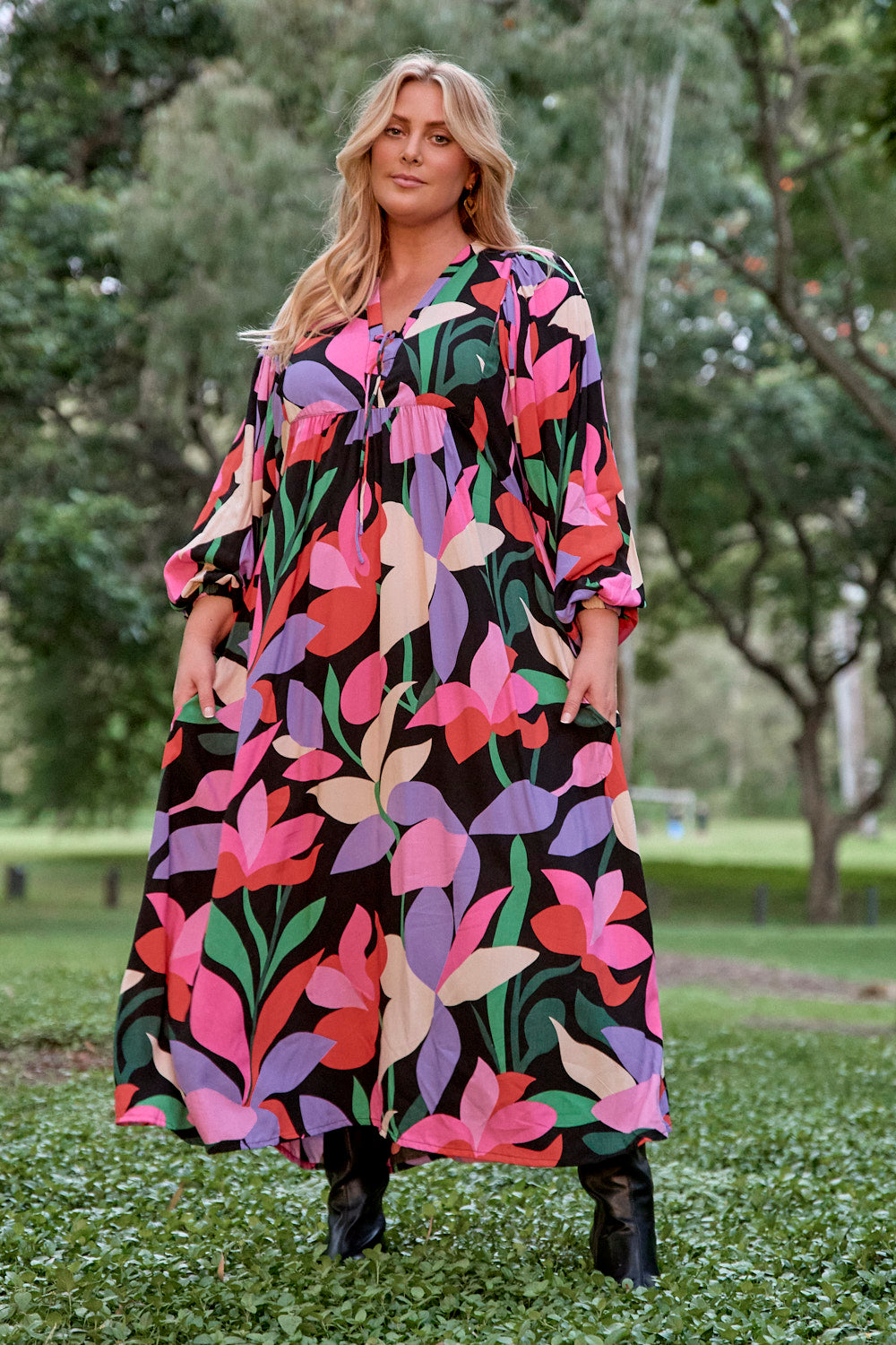 Cairo Long Sleeve Dress in Noir Petals