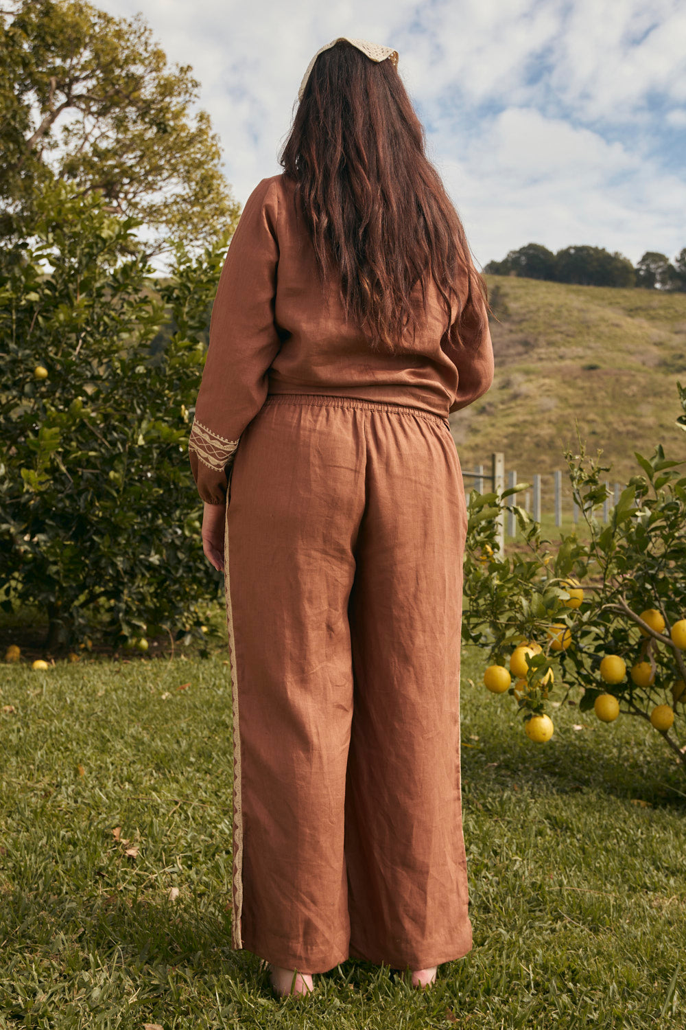 Camille Linen Split Pant in Rum Caramel