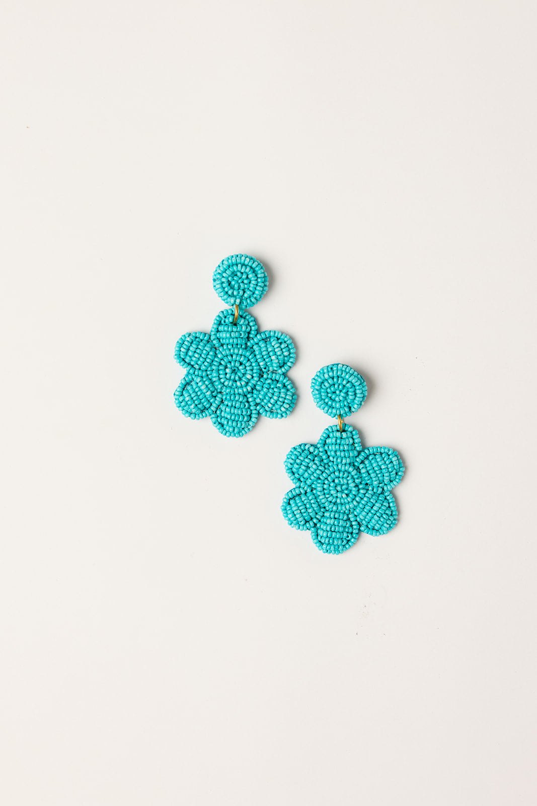 Daisy Beaded Earrings in Turquoise