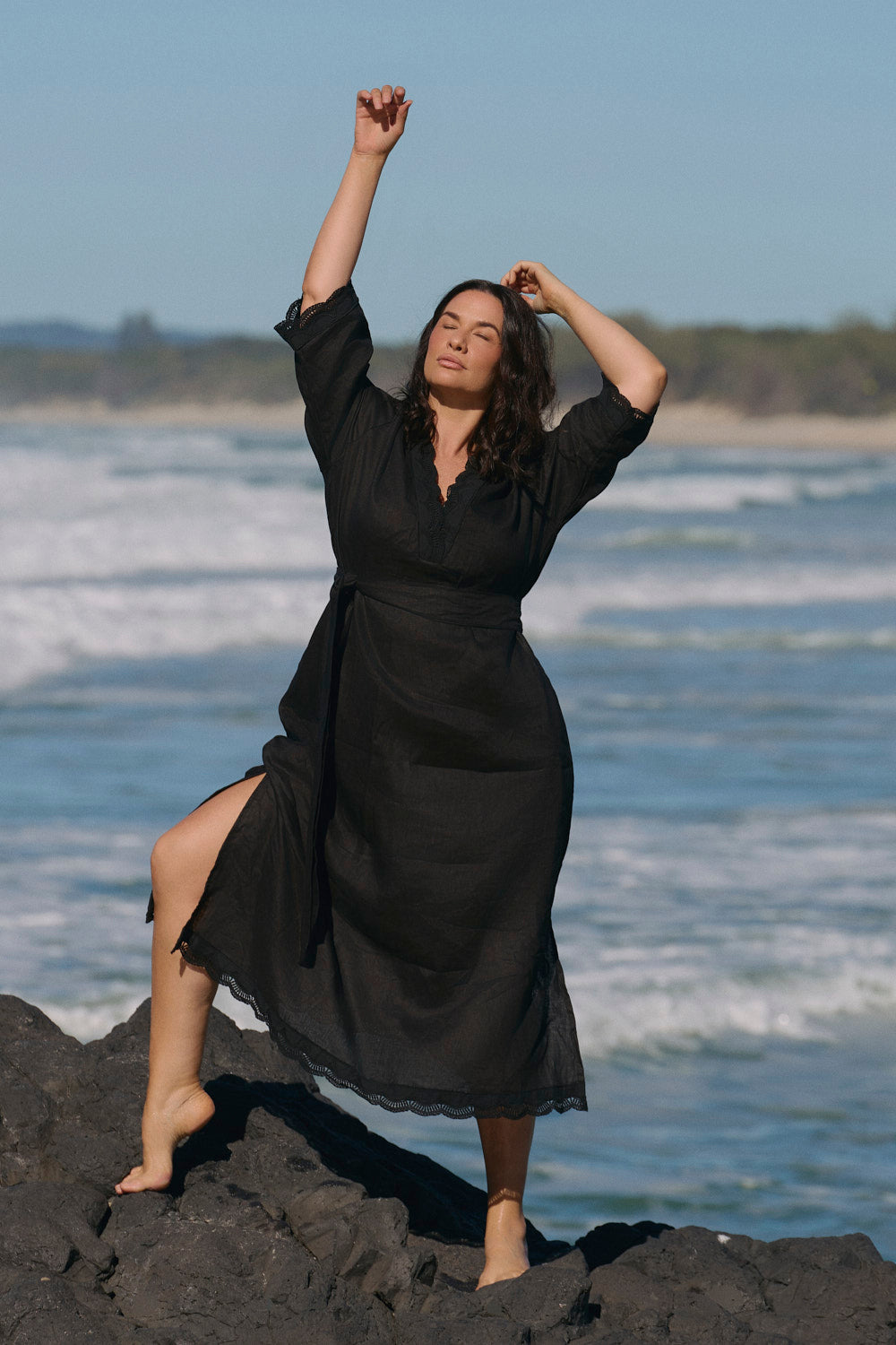 Tia Linen Tunic Dress in Black