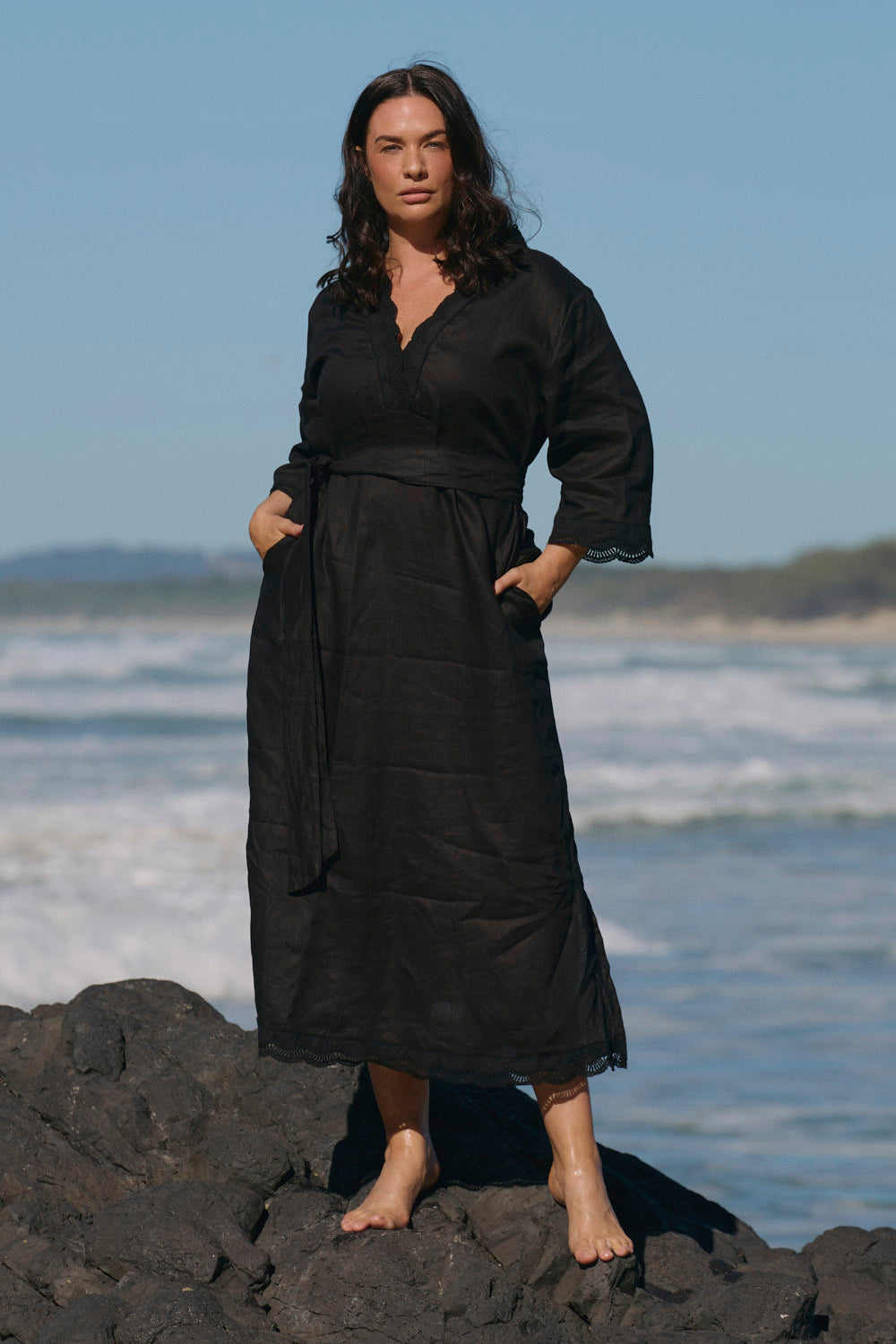 Tia Linen Tunic Dress in Black