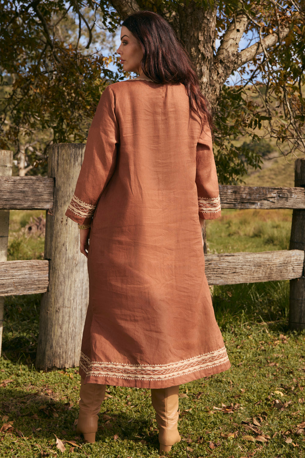 Jarla Linen Dress in Rum Caramel