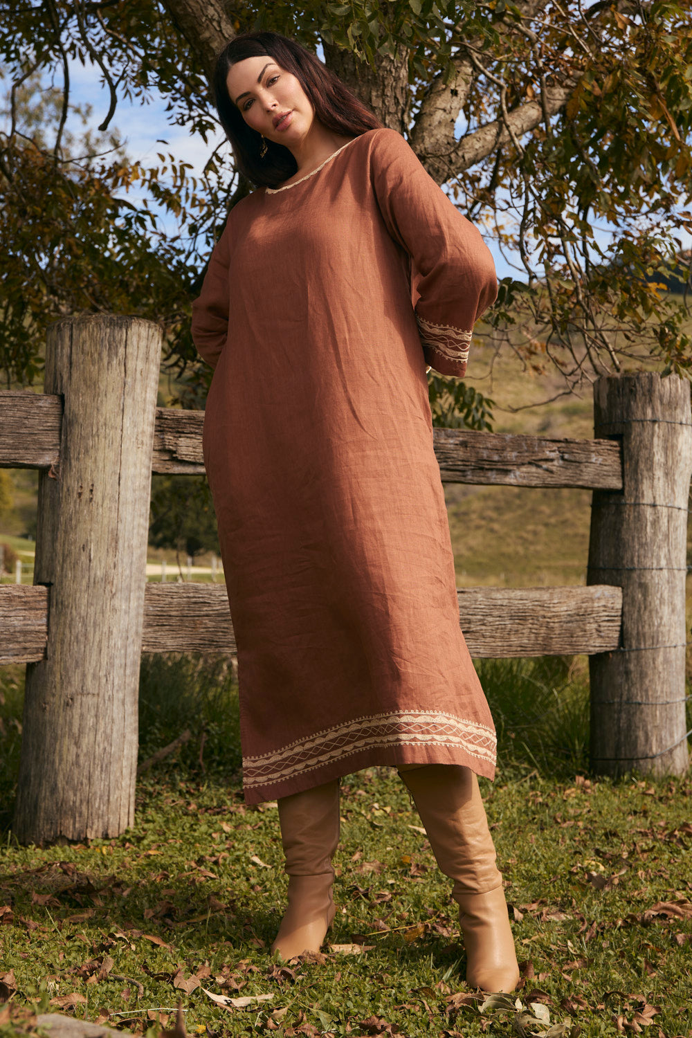 Jarla Linen Dress in Rum Caramel