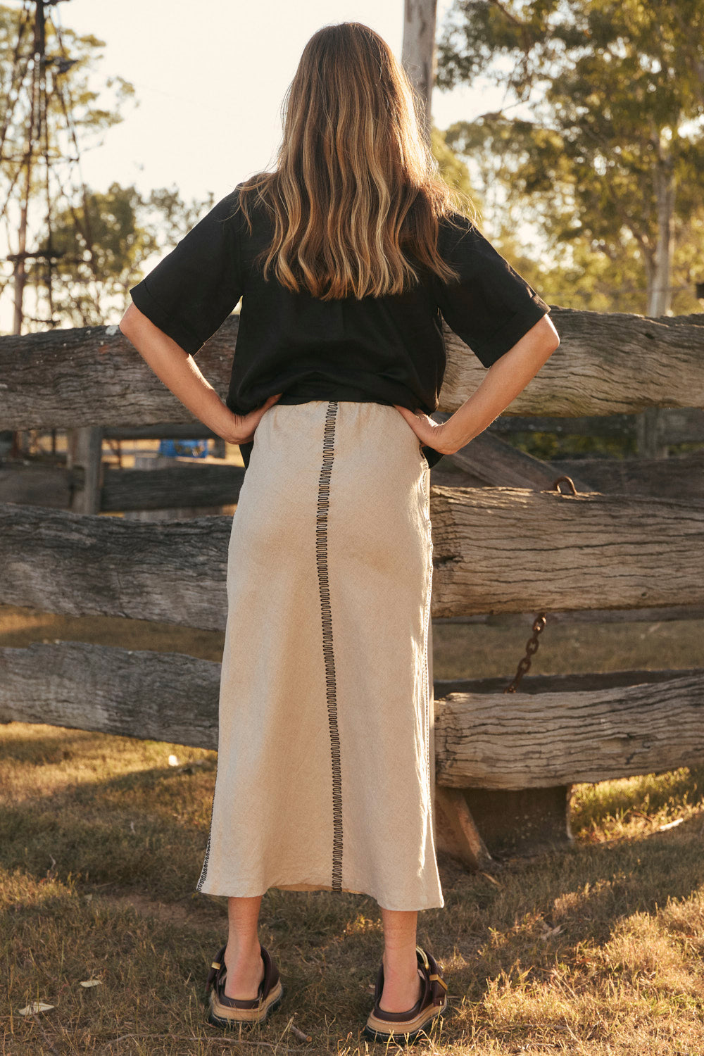 Katie Linen Bias Cut Skirt in Black Splice