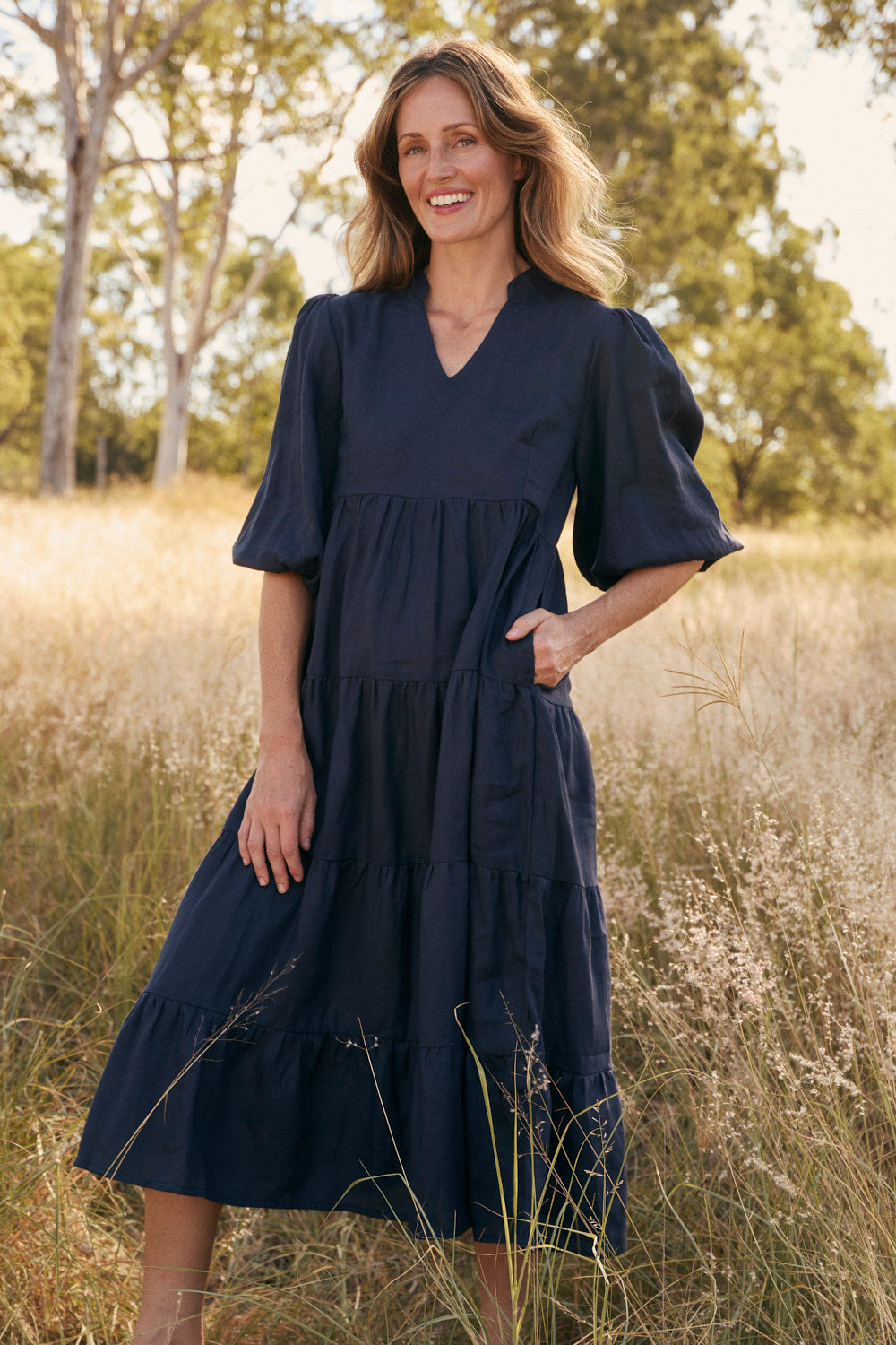 Sabre Linen V-Neck Dress in Navy