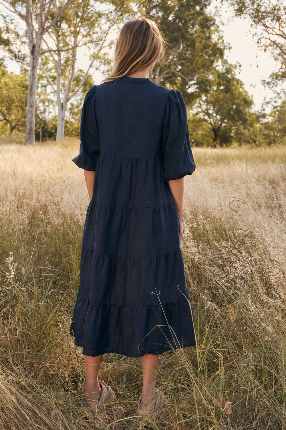 Sabre Linen V-Neck Dress in Navy