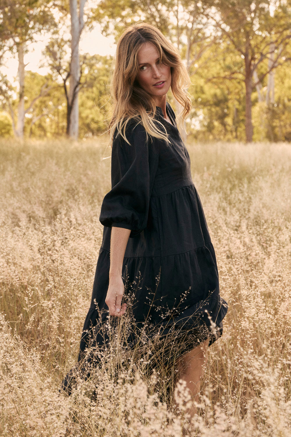 Sabre Linen V-Neck Dress in Black