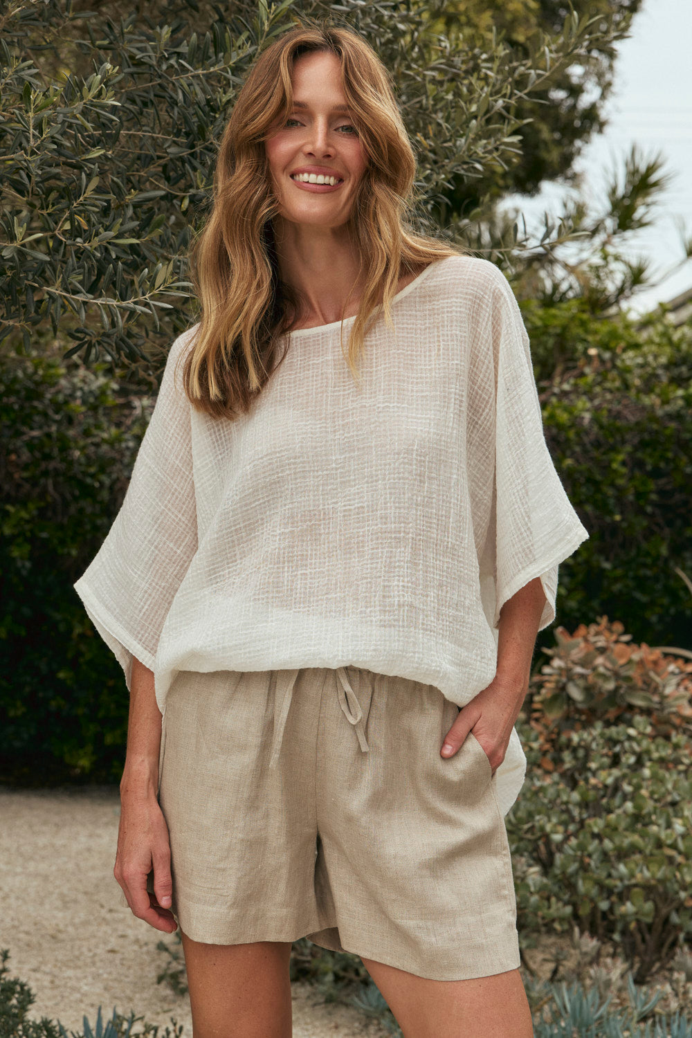 Lizey Linen A-Line Shorts in Natural