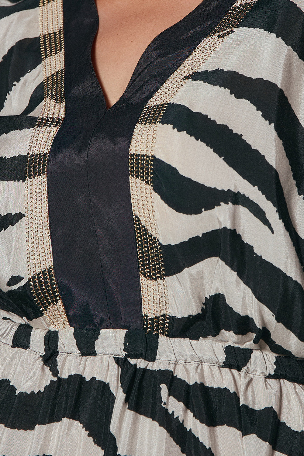 Mo Embroidered Kimono Dress in Bengal