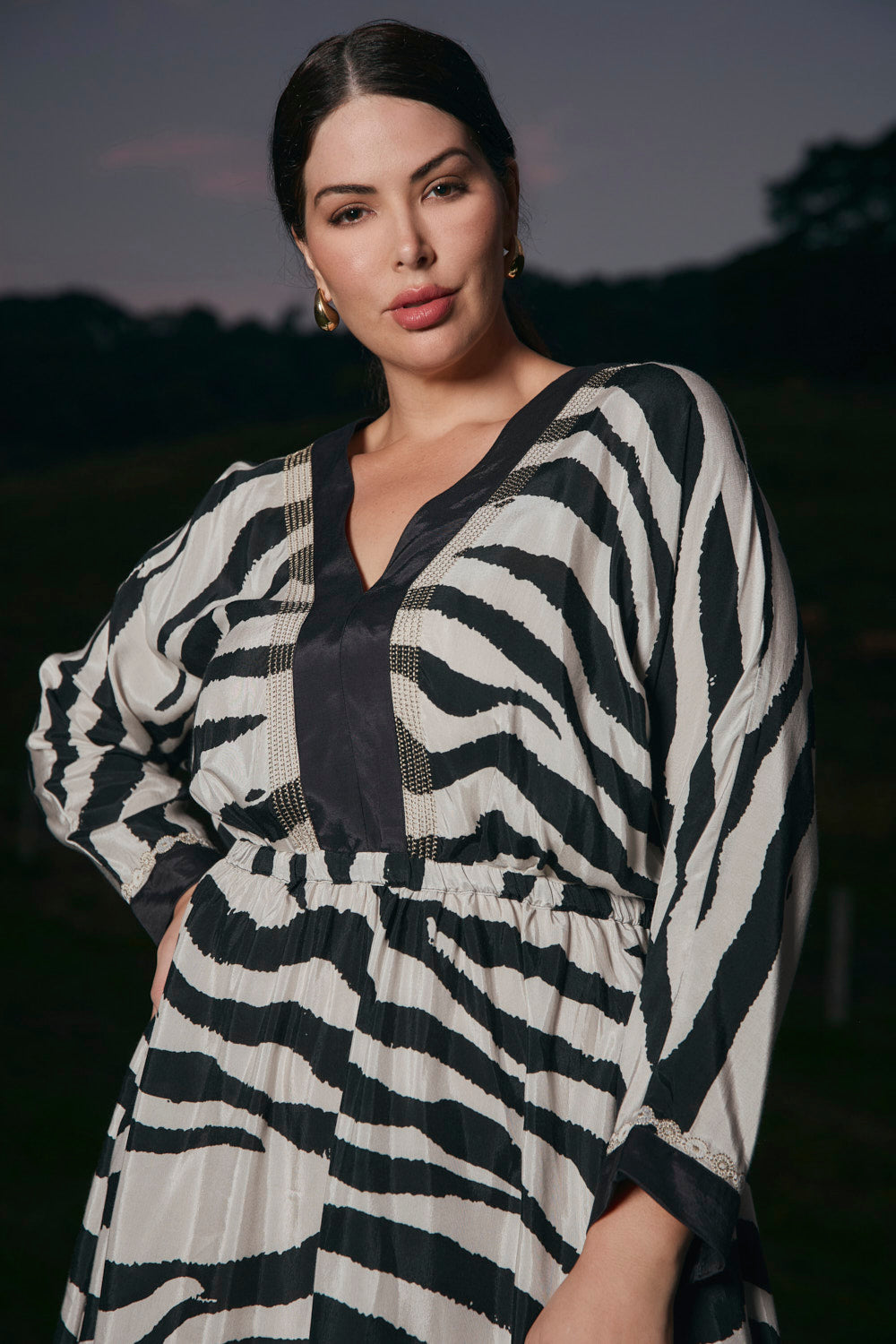 Mo Embroidered Kimono Dress in Bengal