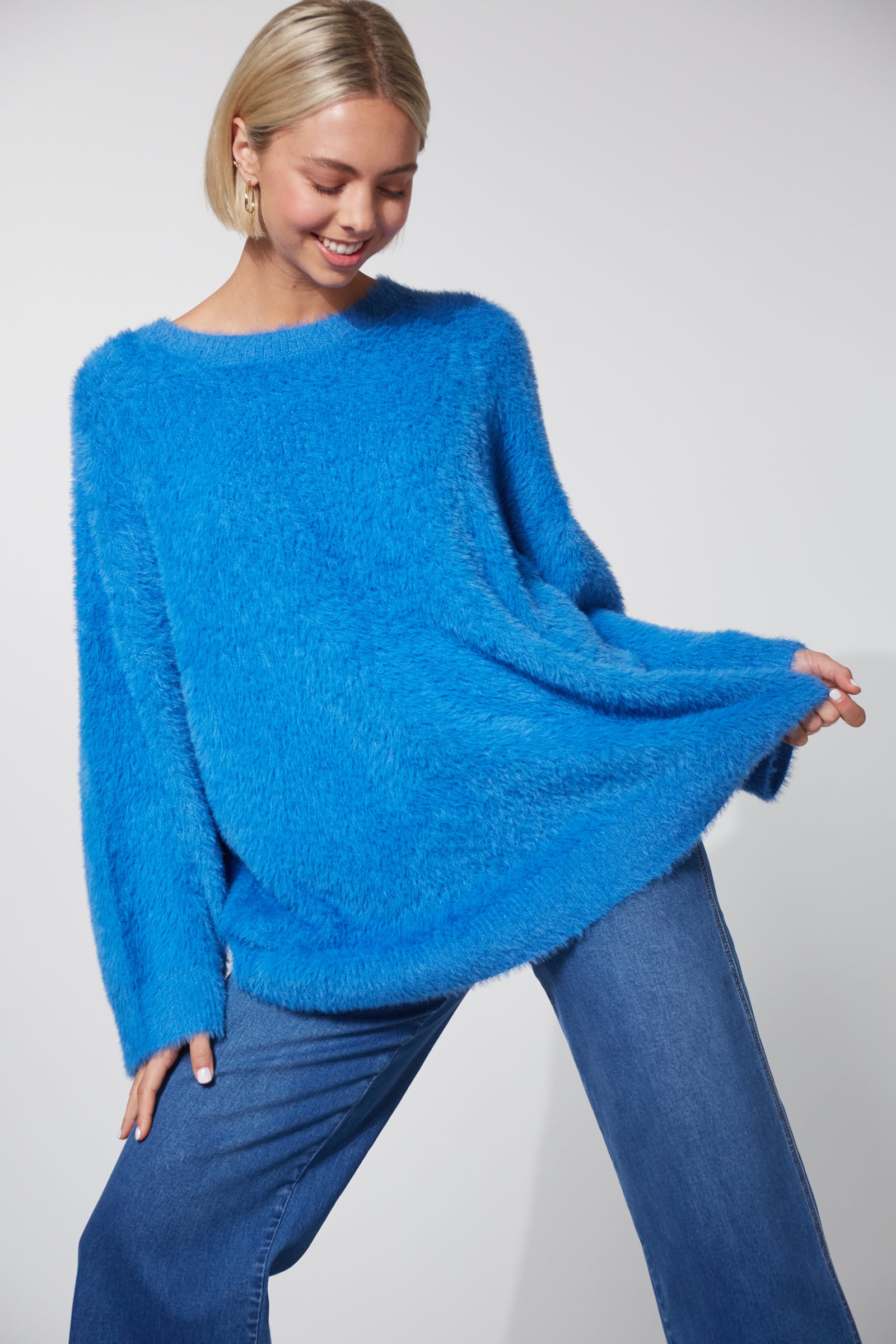 Nord One Size Jumper in Cobalt