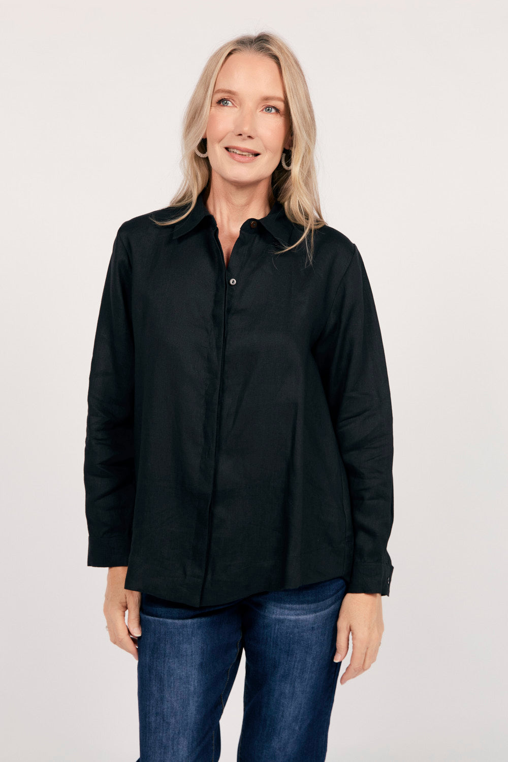 Oversized Linen Boyfriend Shirt in Black