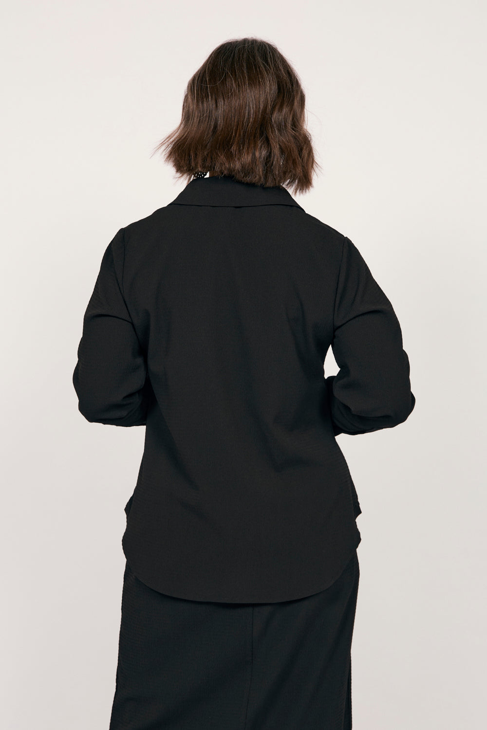 Relaxed Travel Shirt in Black