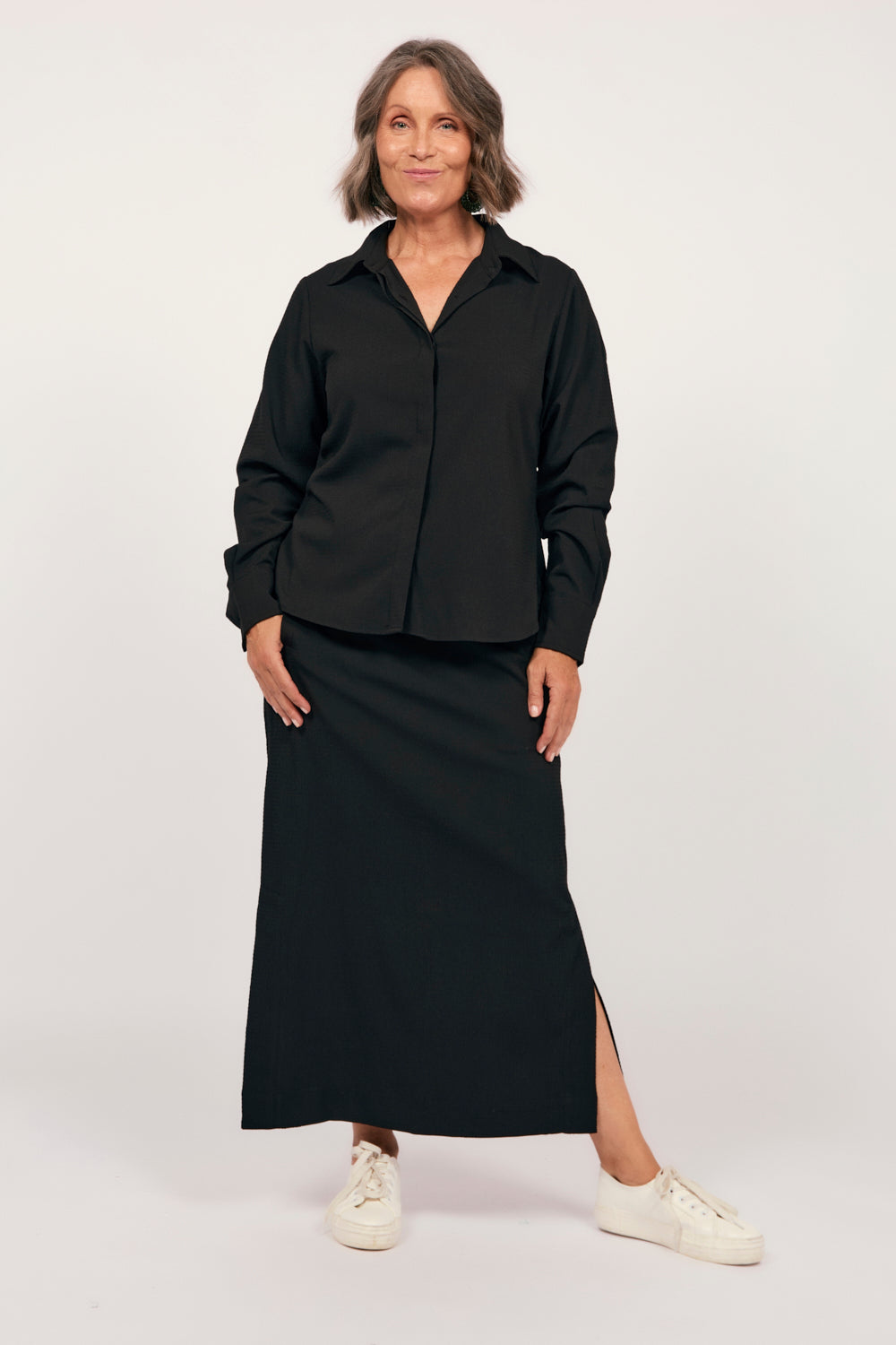 Relaxed Travel Skirt in Black, Midi Skirt - Adrift Clothing