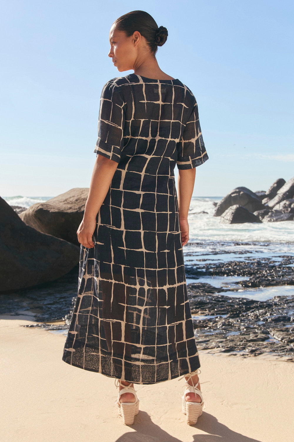 Tamara Linen V-Neck Dress in Woven Echo