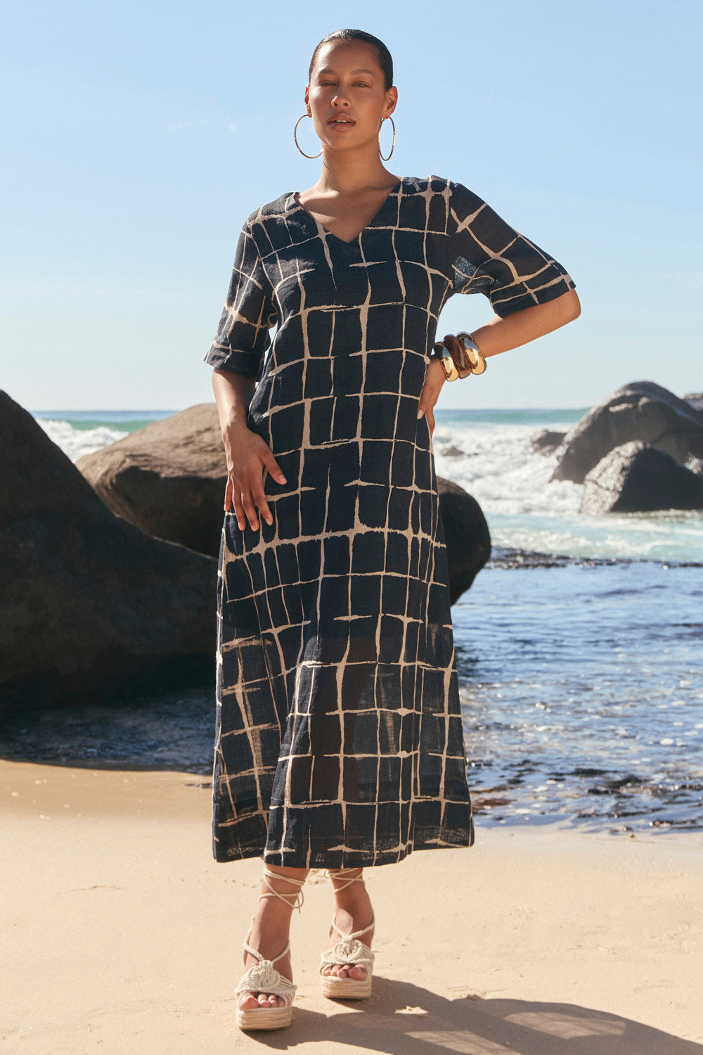 Tamara Linen V-Neck Dress in Woven Echo