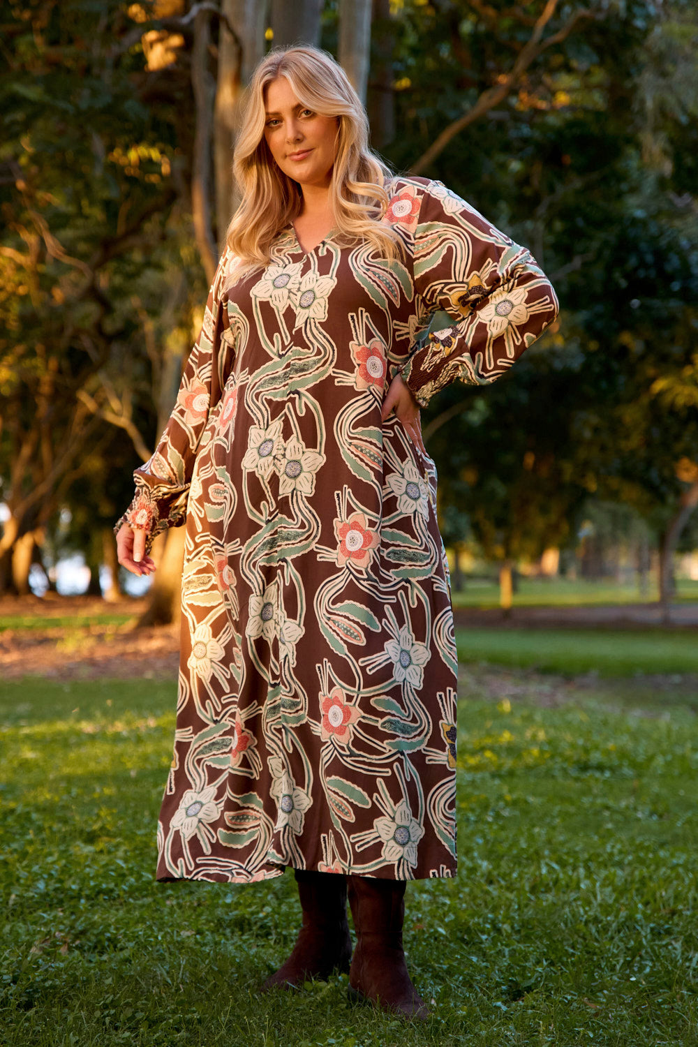 Tamryn Long Sleeve Dress in Twilight Grove