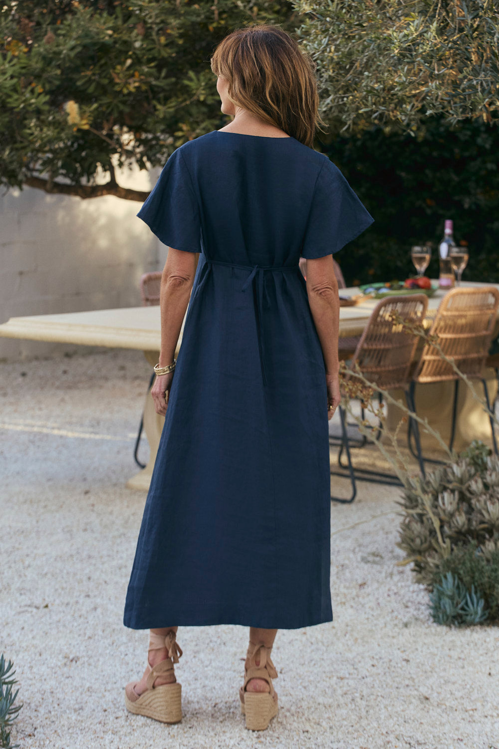 Tatum Linen Flutter Sleeve Dress in Navy