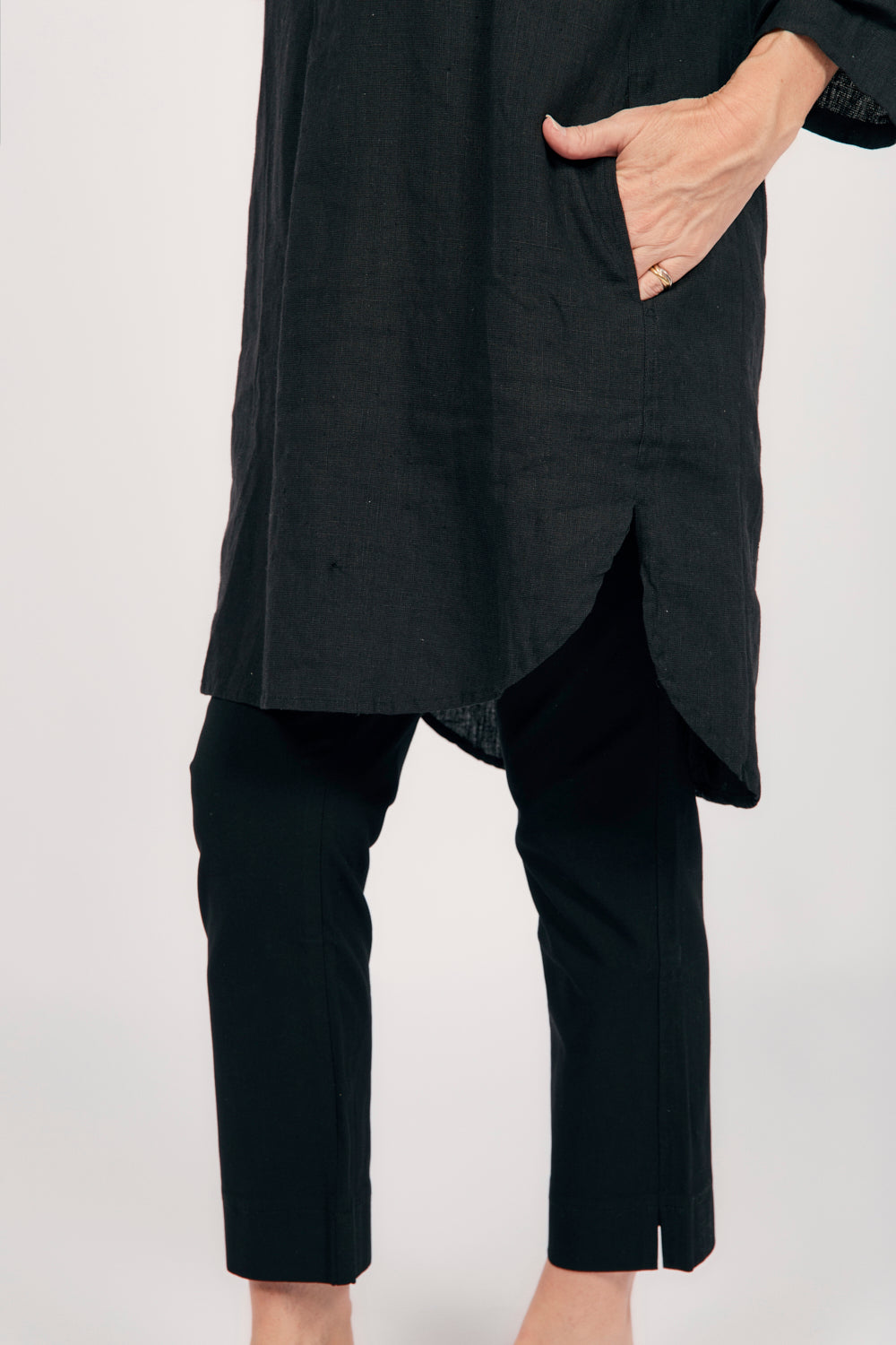 Tess Tunic Shirt Dress in Onyx