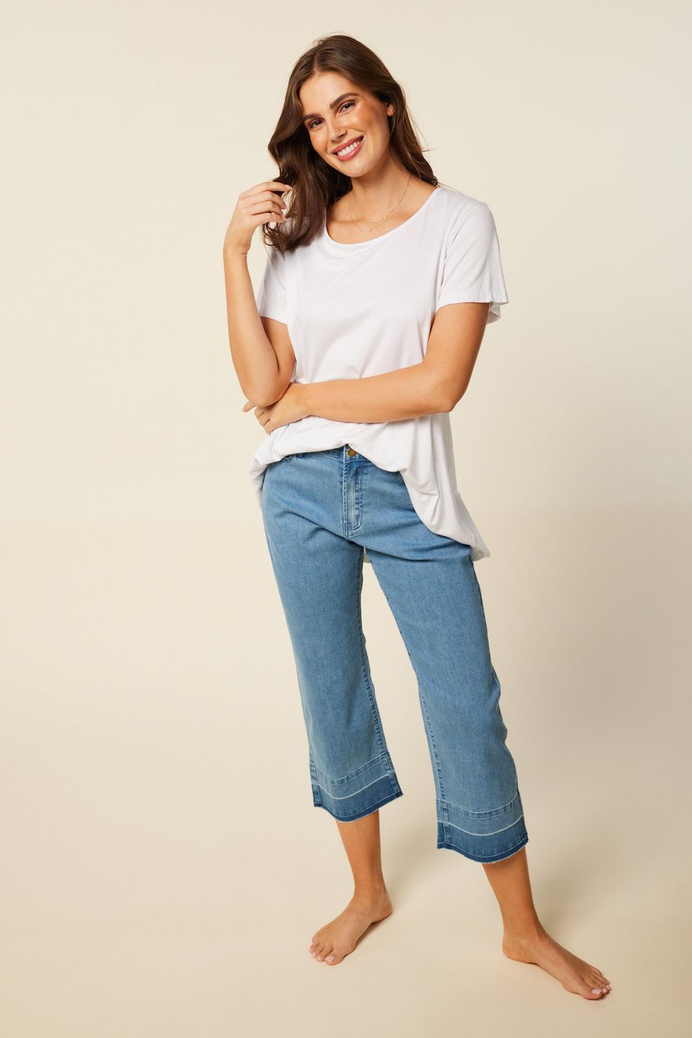 Straight leg colour block cropped jeans in dark blue and black
