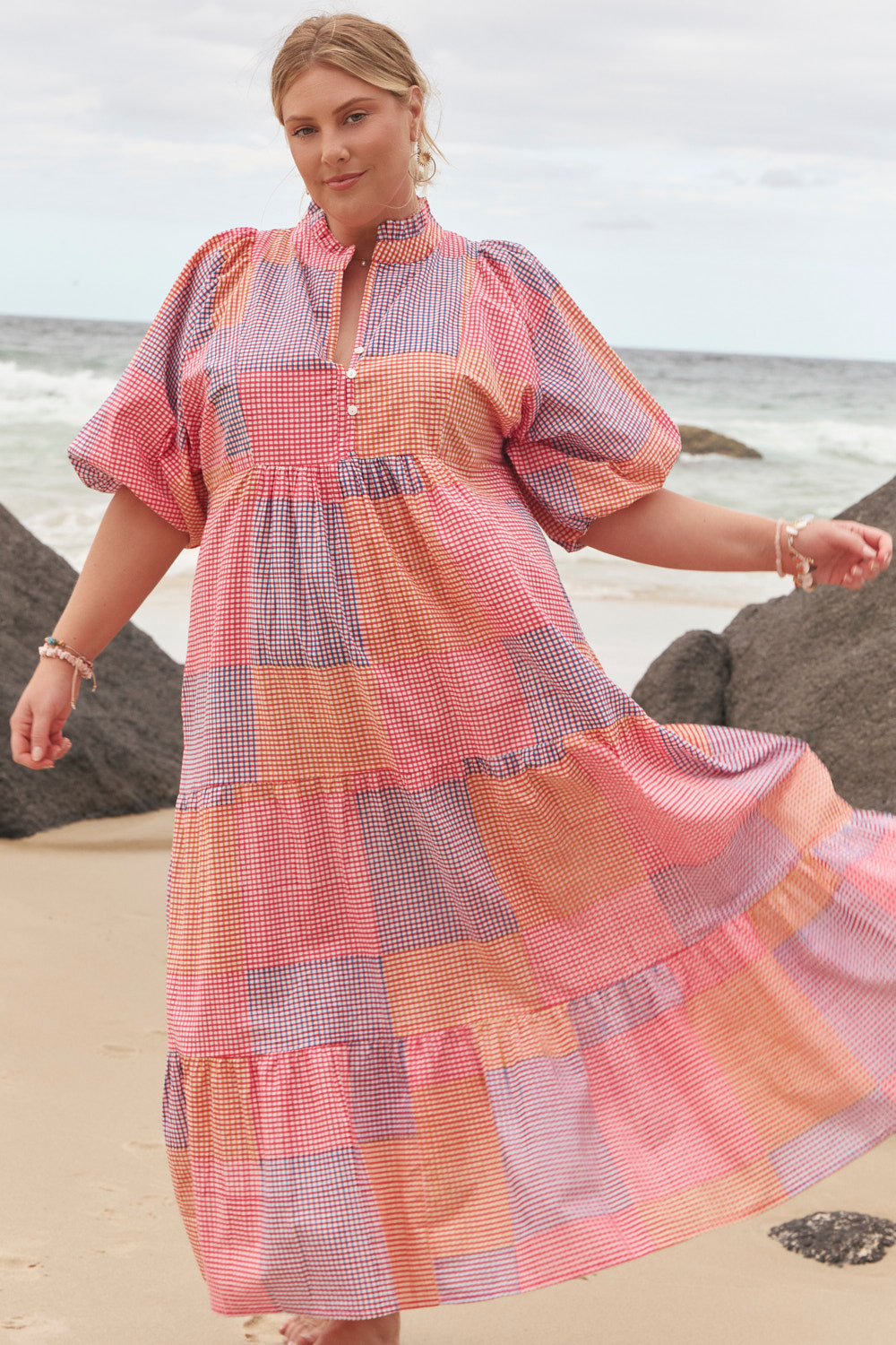 Dress shapes for curves: easy wins you’ll actually wear