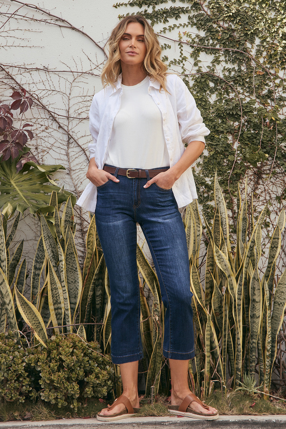 Adrift Denim Cropped Straight Leg Jeans in Dark Wash