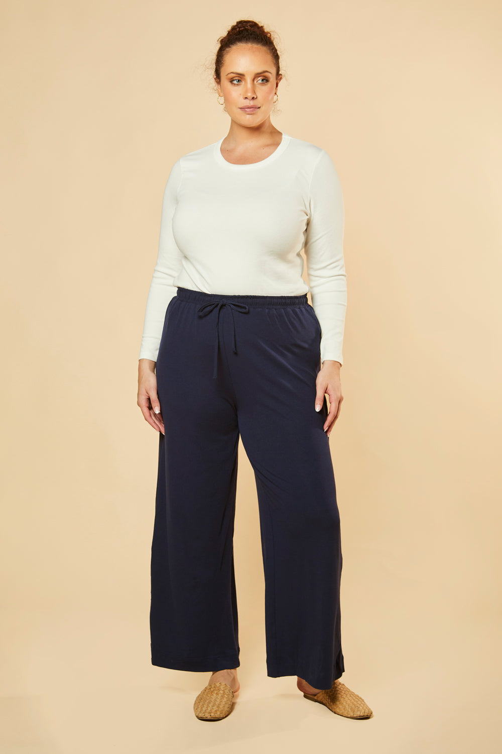 Wide Leg Stretch Pants in Navy