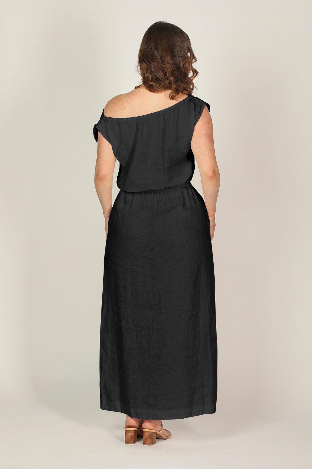 Alice Linen Drop Shoulder Dress in Black