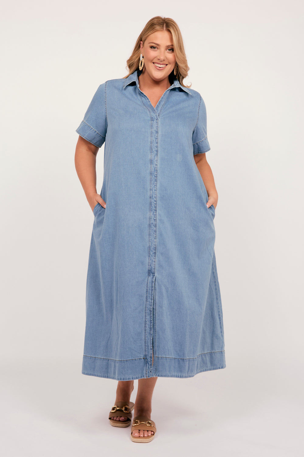 Anna Chambray Maxi Dress in Light Wash