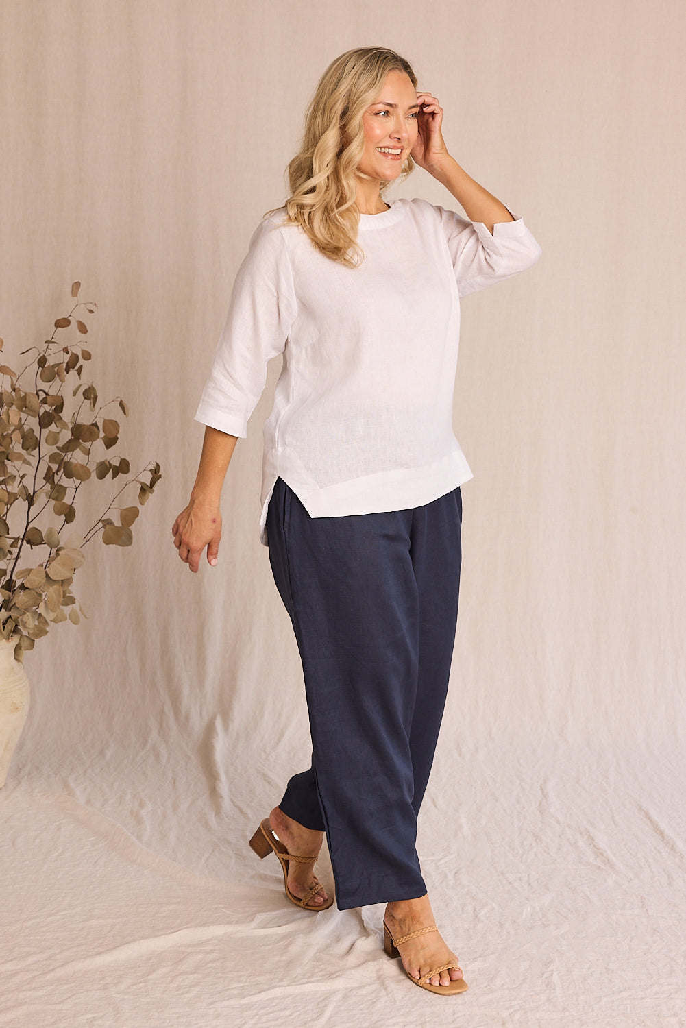 Boatneck Linen Top in White