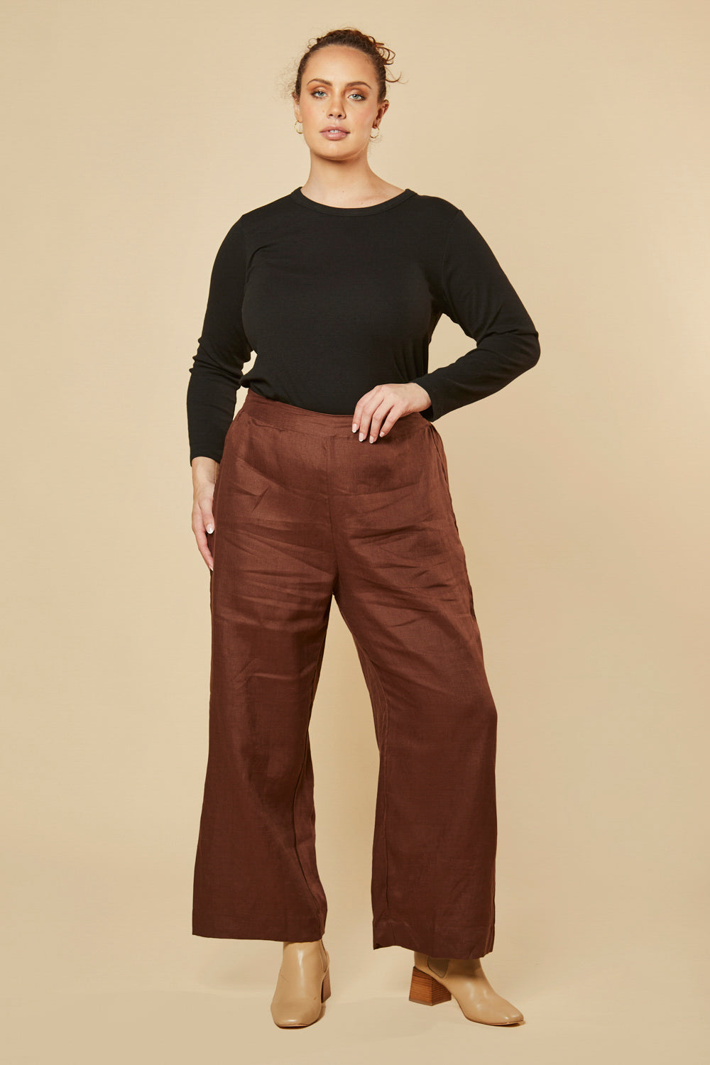 Camille Wide Leg Linen Pant in Raisin