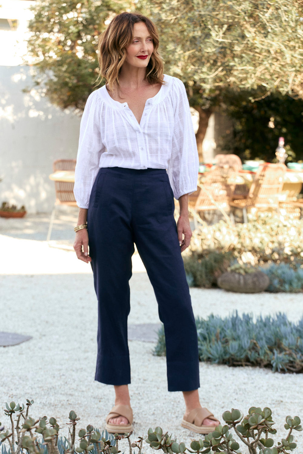 Caprice Linen Pant in Navy