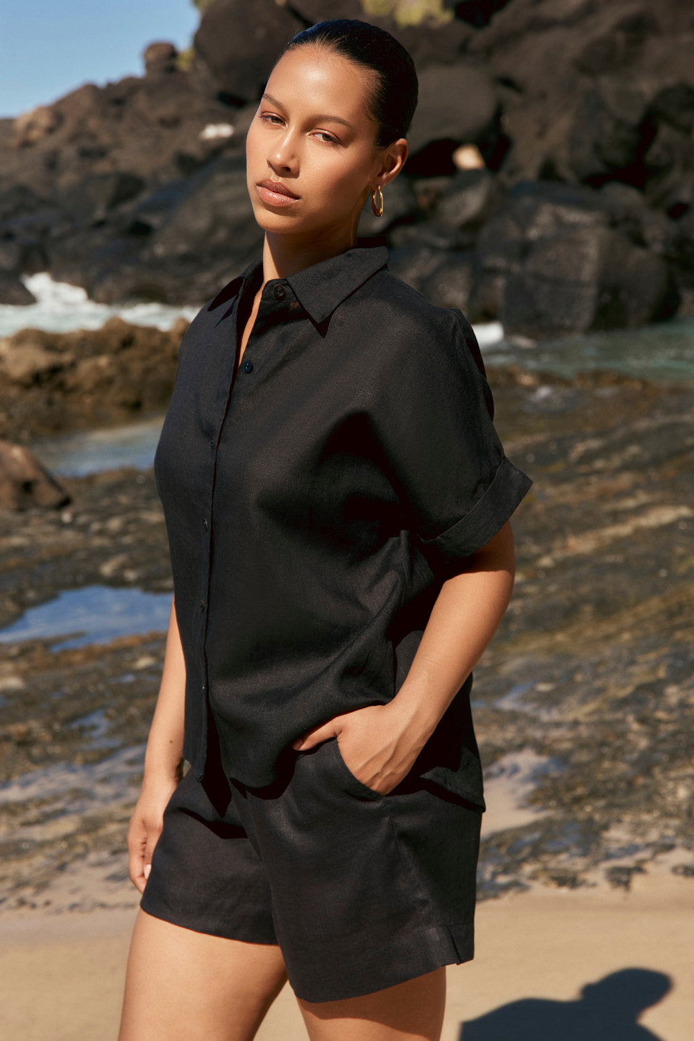Carmen Linen Shirt in Black