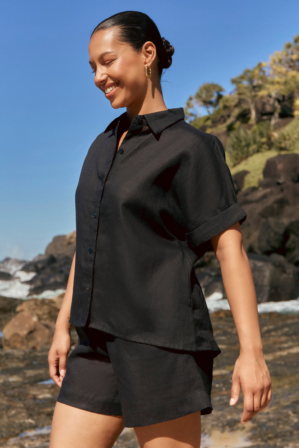 Carmen Linen Shirt in Black