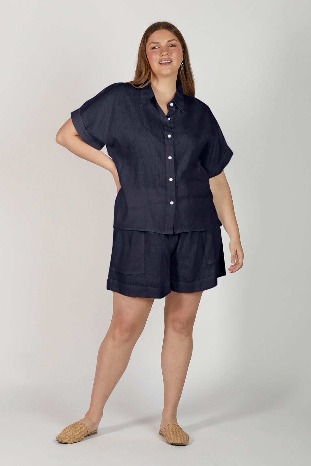 Carmen Linen Shirt in Navy