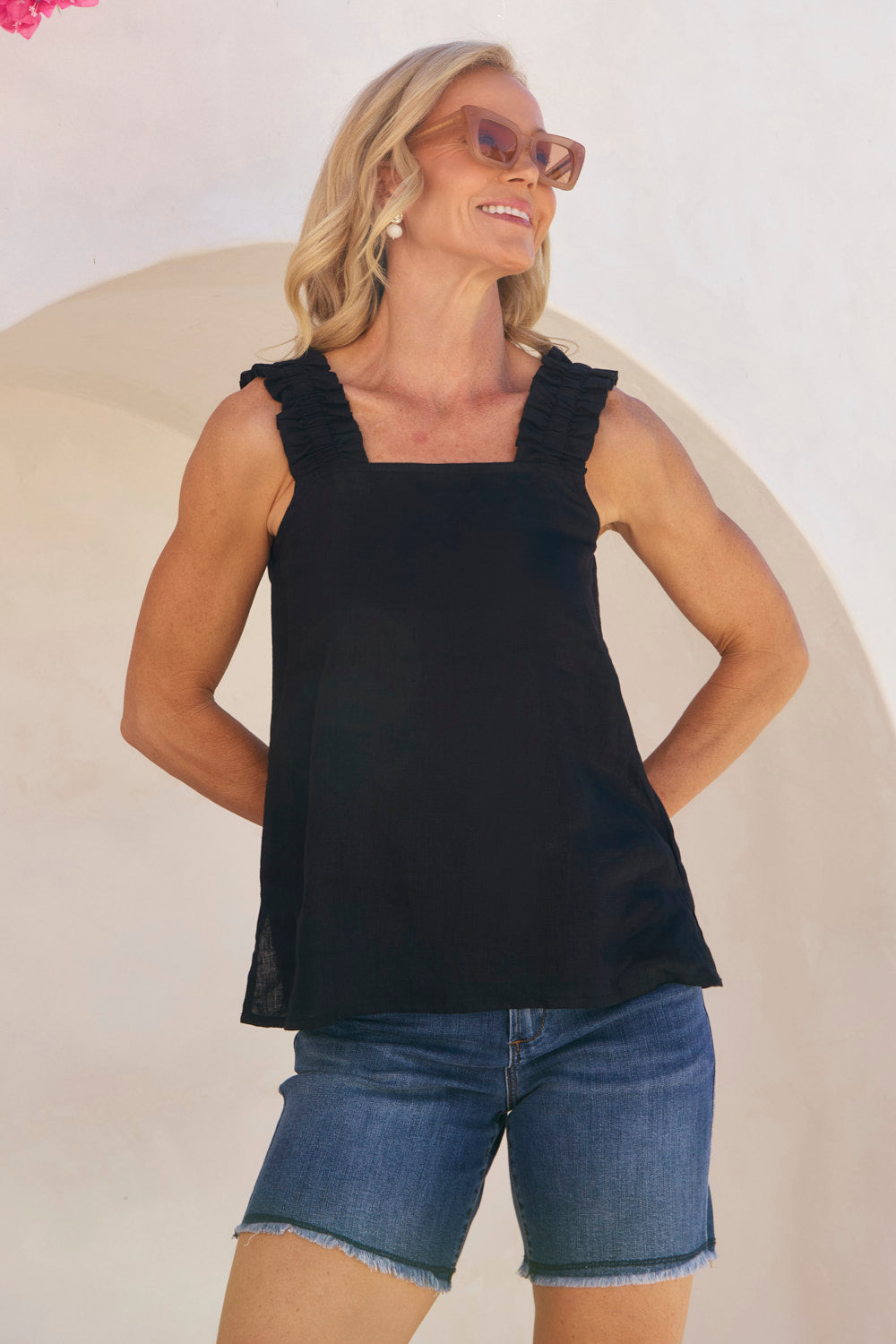 Claire Linen Summer Top in Black