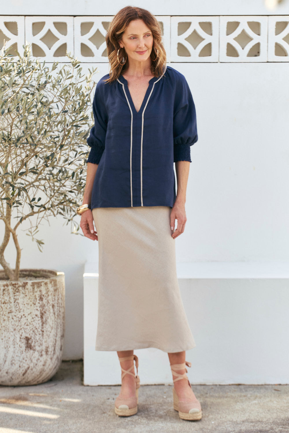 Danny Linen Top in Navy Thread
