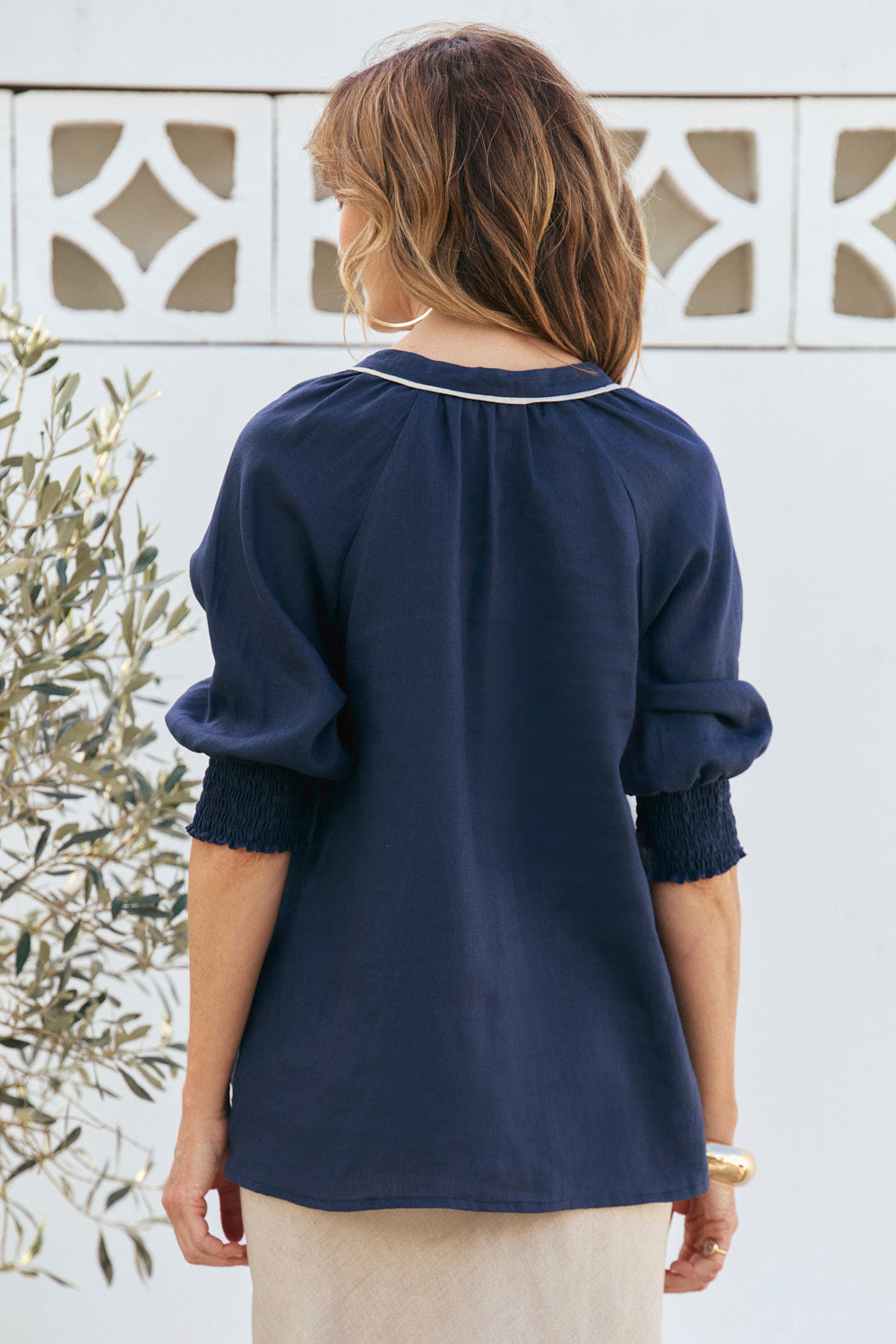 Danny Linen Top in Navy Thread