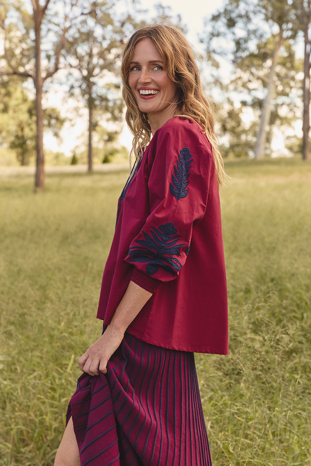 Danny V-Neck Top in Inkwell Burgundy