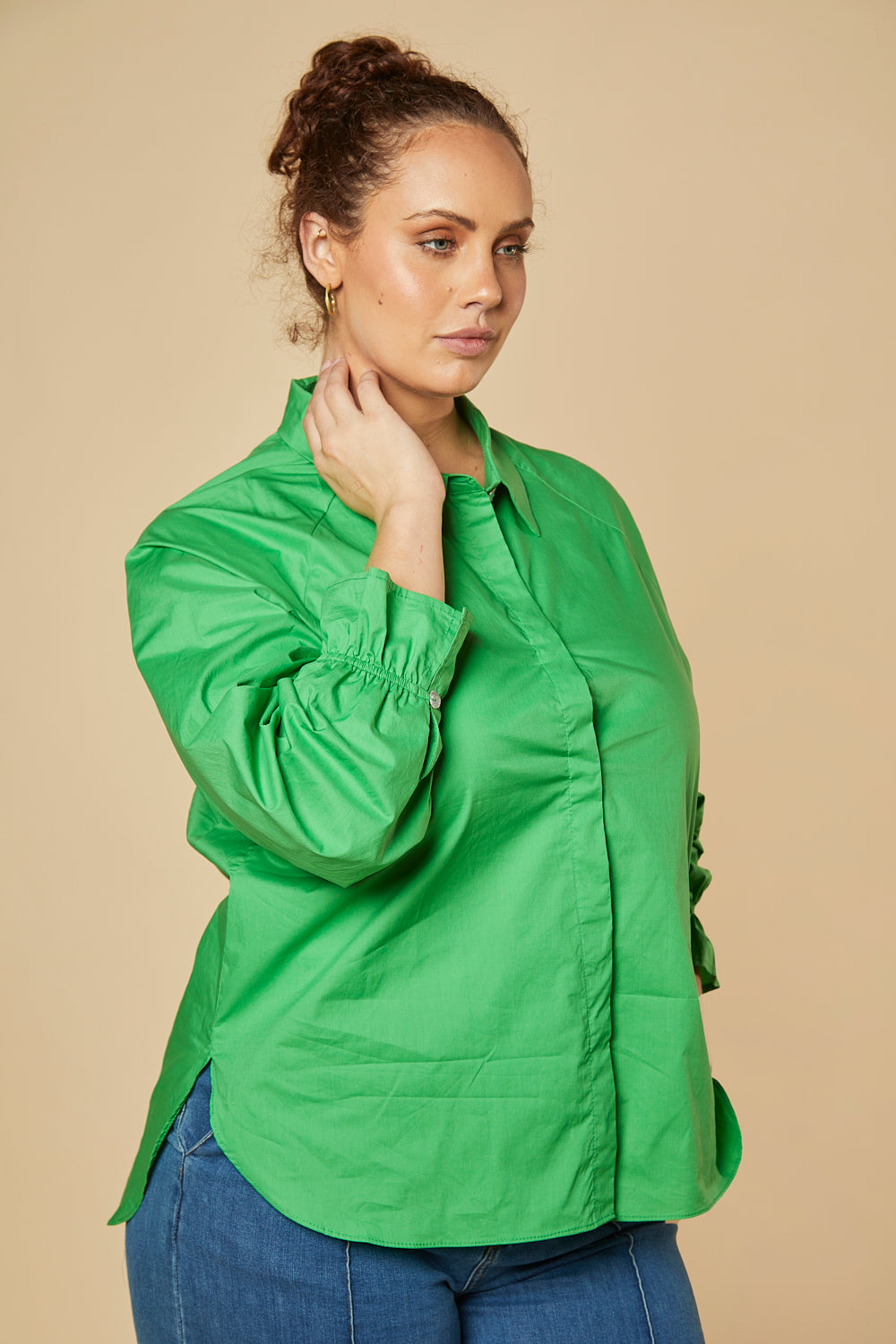 Ebony Frill Cuff Shirt in Green Poplin