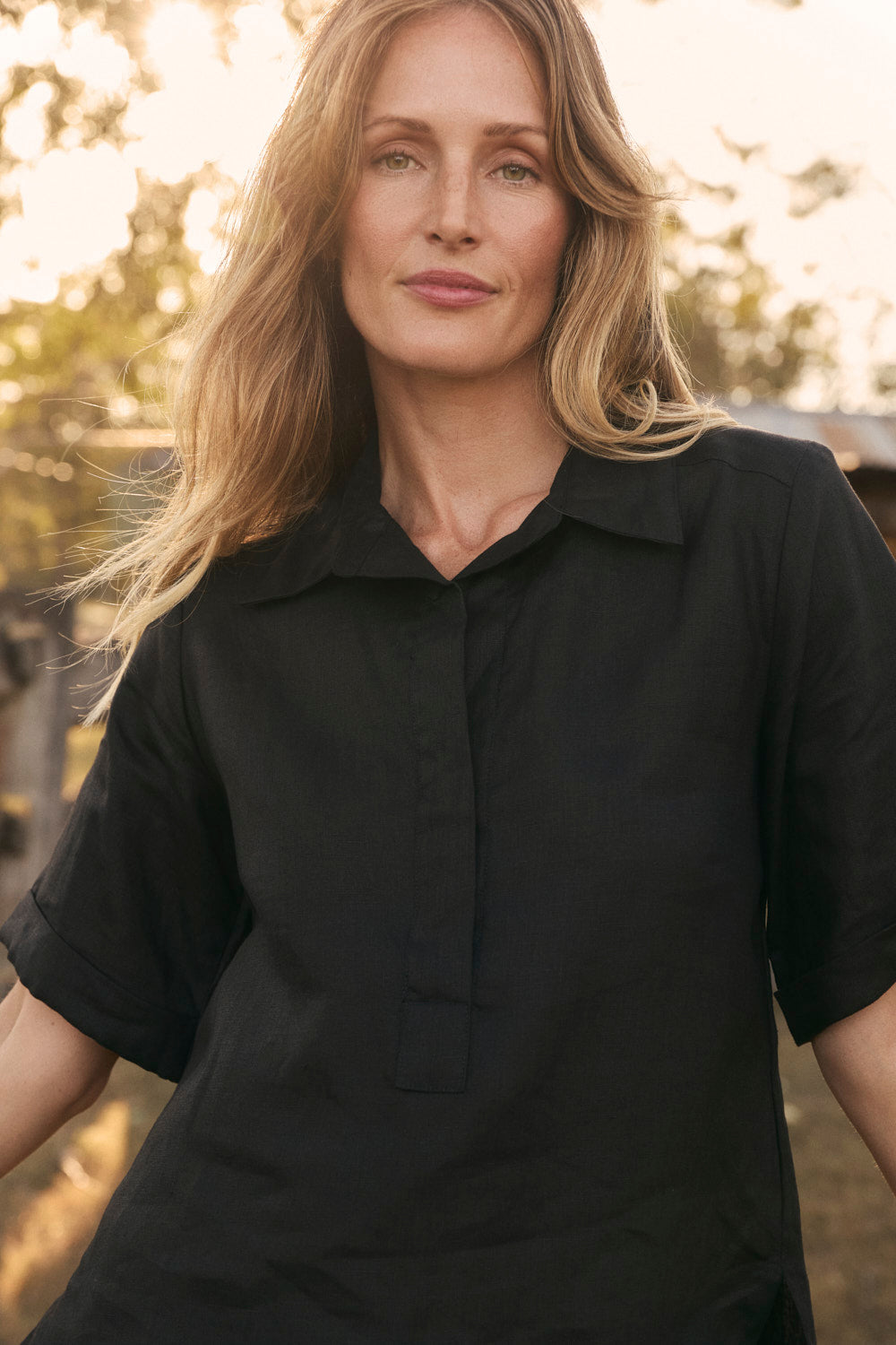 Ella Linen Collared Top in Black