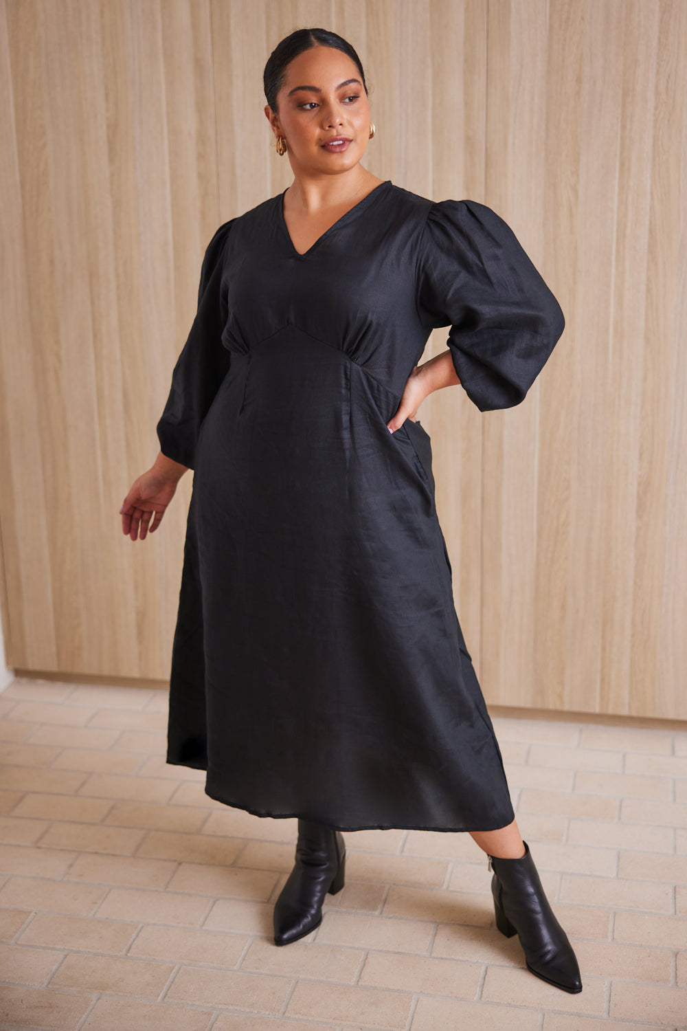 Farrah Long Sleeve Dress in Black (7152464199754)