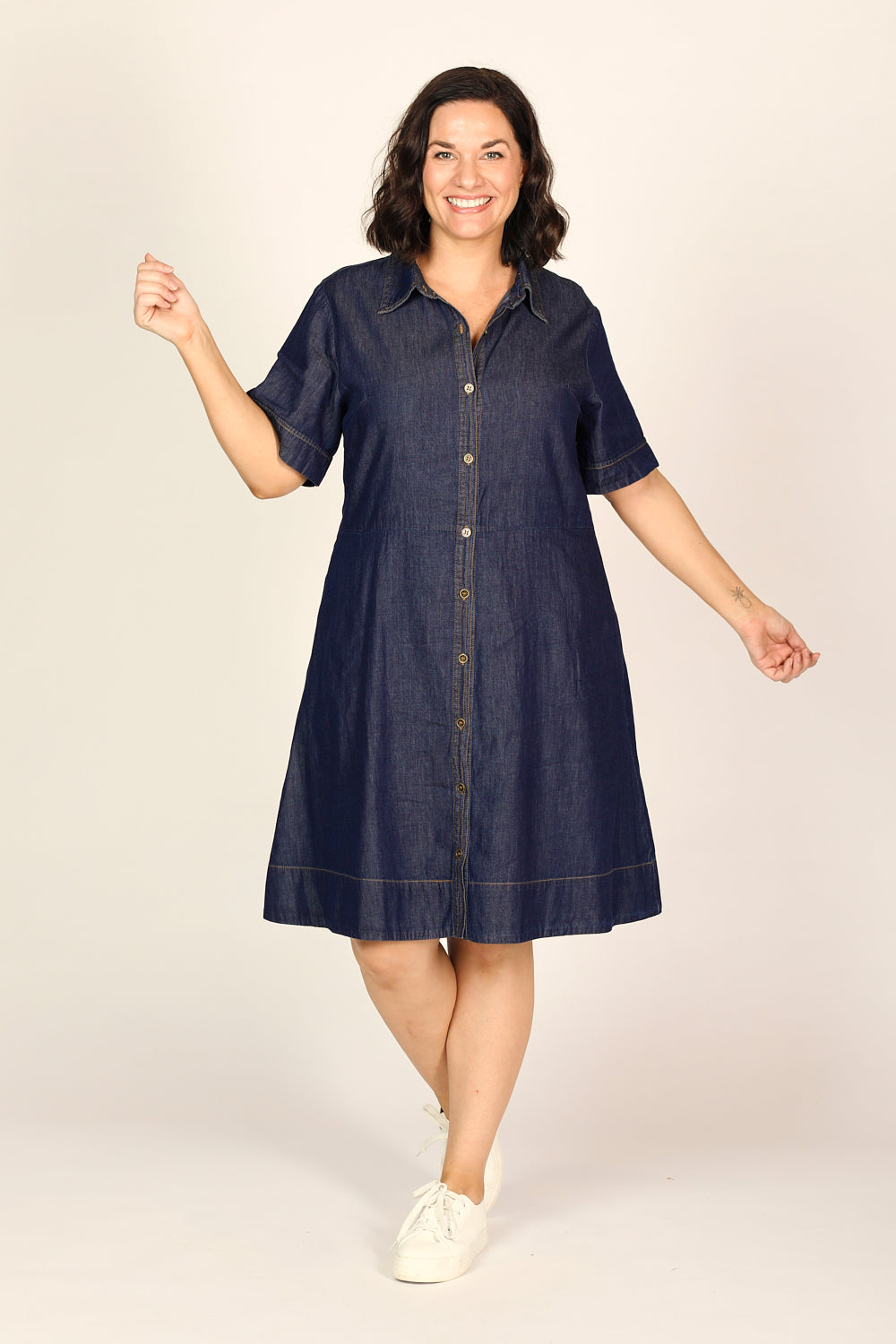 Gracie Chambray Short Dress in Dark Wash