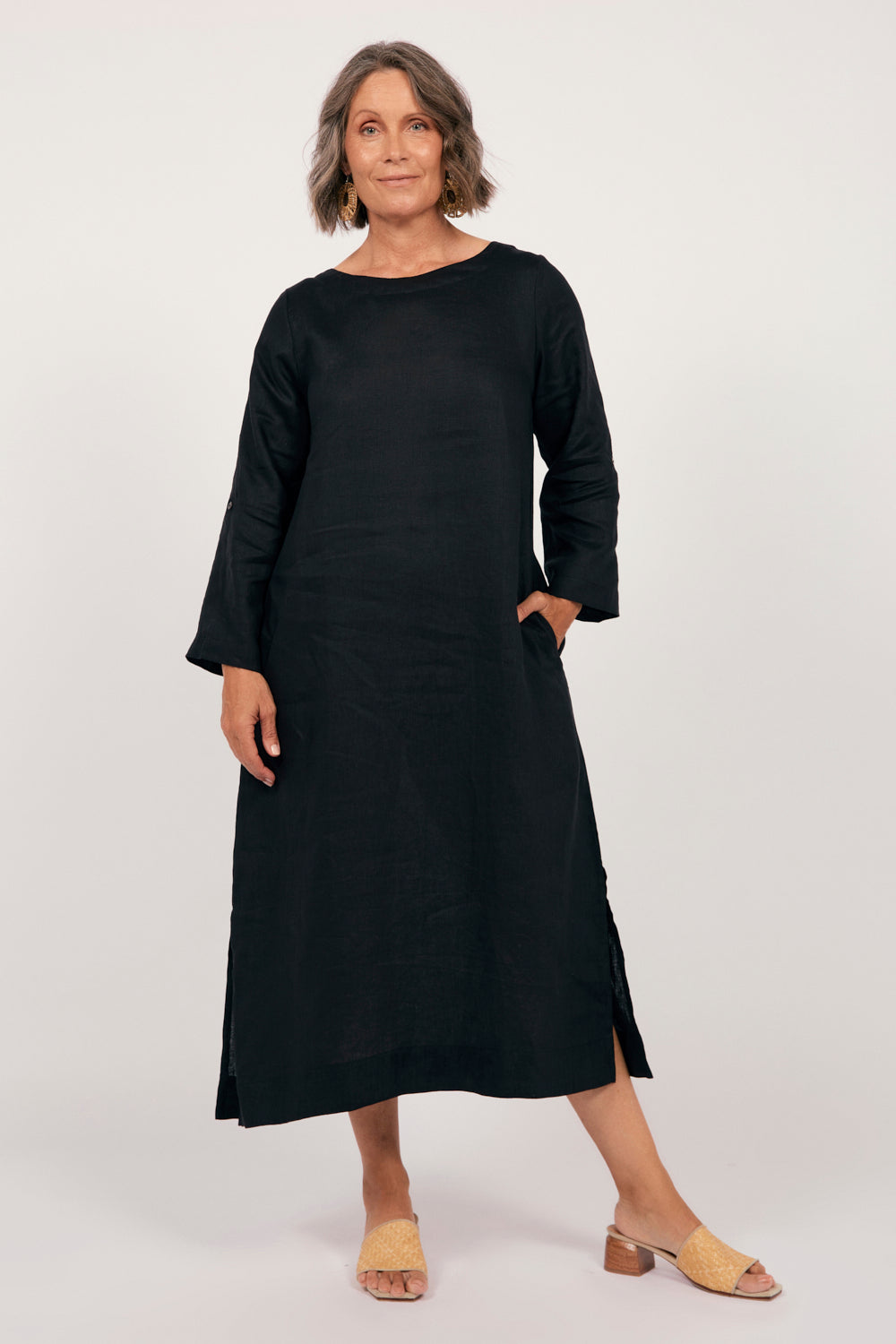 Jarla Linen Midi Dress in Black