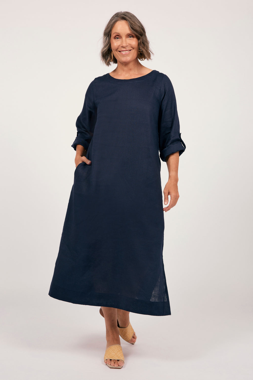 Jarla Linen Midi Dress in Navy