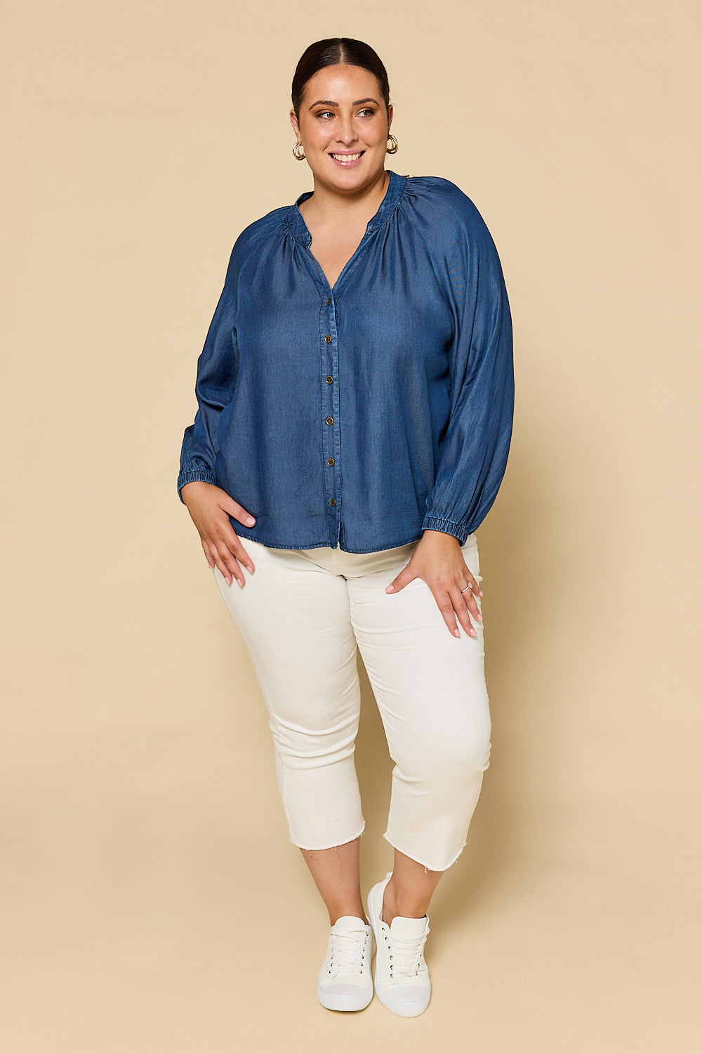 Kitty Shift Tencel Top in Mid Wash