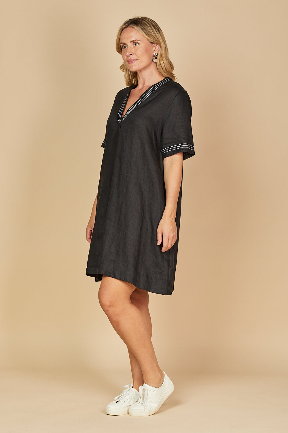 Kora A-Line Linen Dress in Blackberry